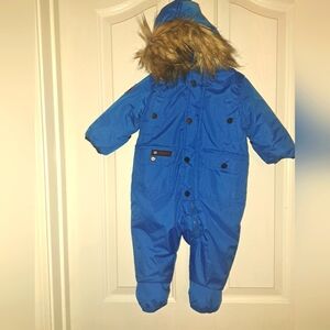 Canada Weathergear 1 Piece Snowsuit w/ deattachable fake fur hoodie